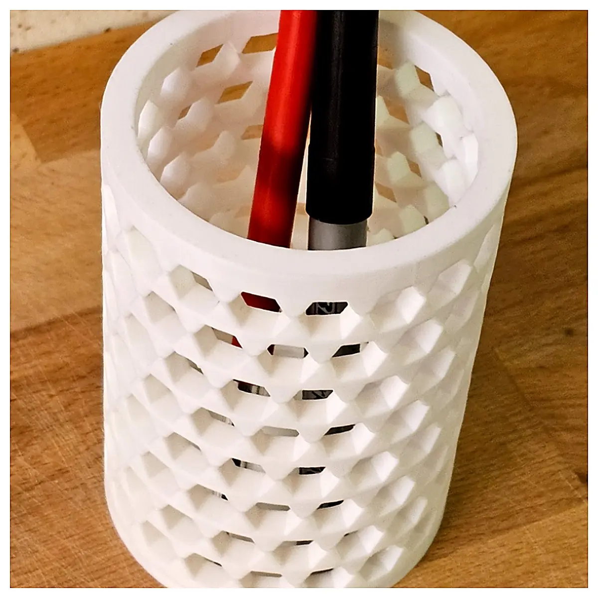 Hexagonal Pencil Holder Creative Storage Multi sided Pen Case Desktop Decoration Office Learning Supplies Geometric Shape Pen Rest