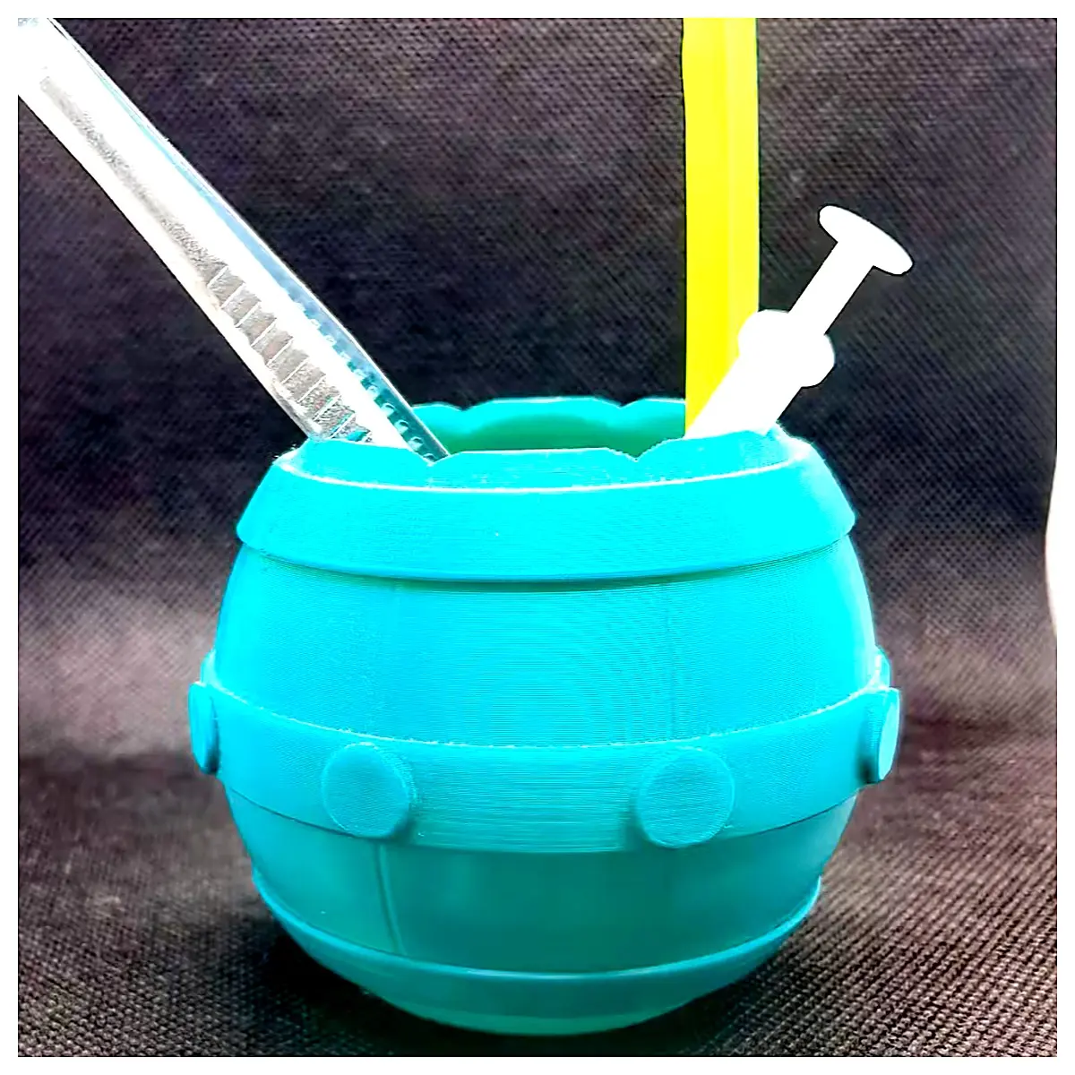 Wooden Bucket Pencil Holder Desk Organizer Multi Function Phone Stand Creative Desktop Decoration Office Learning Accessories Phone Holder Pen Holder