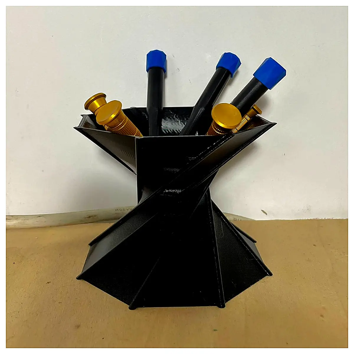 Wormhole Pen Holder Creative Desktop Organizer Void Decor Student Gift Office Storage Box Pen Case Novelty Desk Ornament