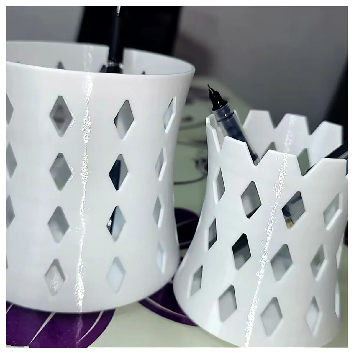 Carved Pen Holder Creative Desk Organizer Waste Reuse Office Student Book Stand No Support Simple Design