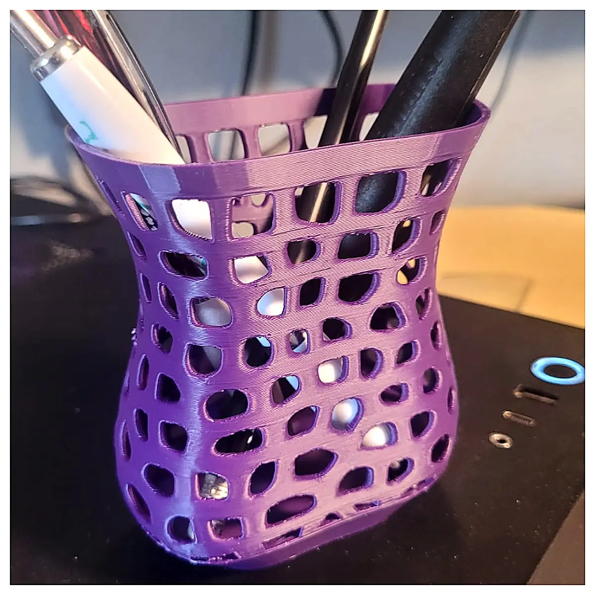 Organic Flow Pencil Holder Creative Writing Storage Box Desk Organizer Study Supplies Pen Case Pen Tube Simple Design Office Accessories