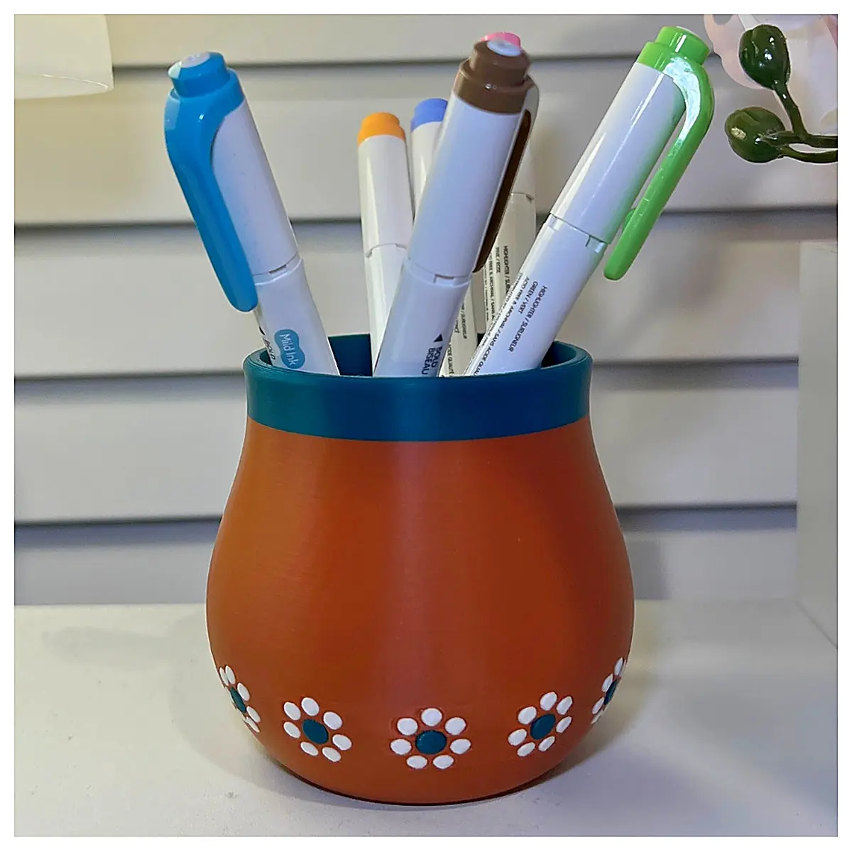 Pen Holder Creative Desk Organizer Multi Function Pen Case Office Study Supplies Holder Storage Shelf Simple Practical