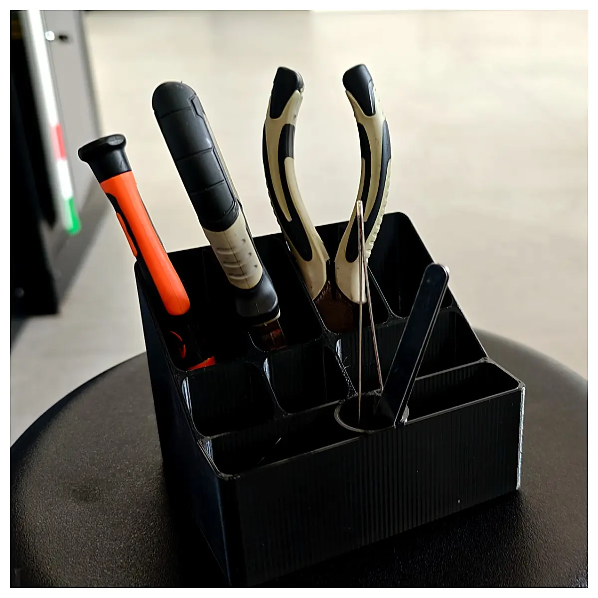 Pen Holder Organizer Desk Storage Box Multi Function Tool Case Pen Accessories Office Study Storage Mobile Phone Stand
