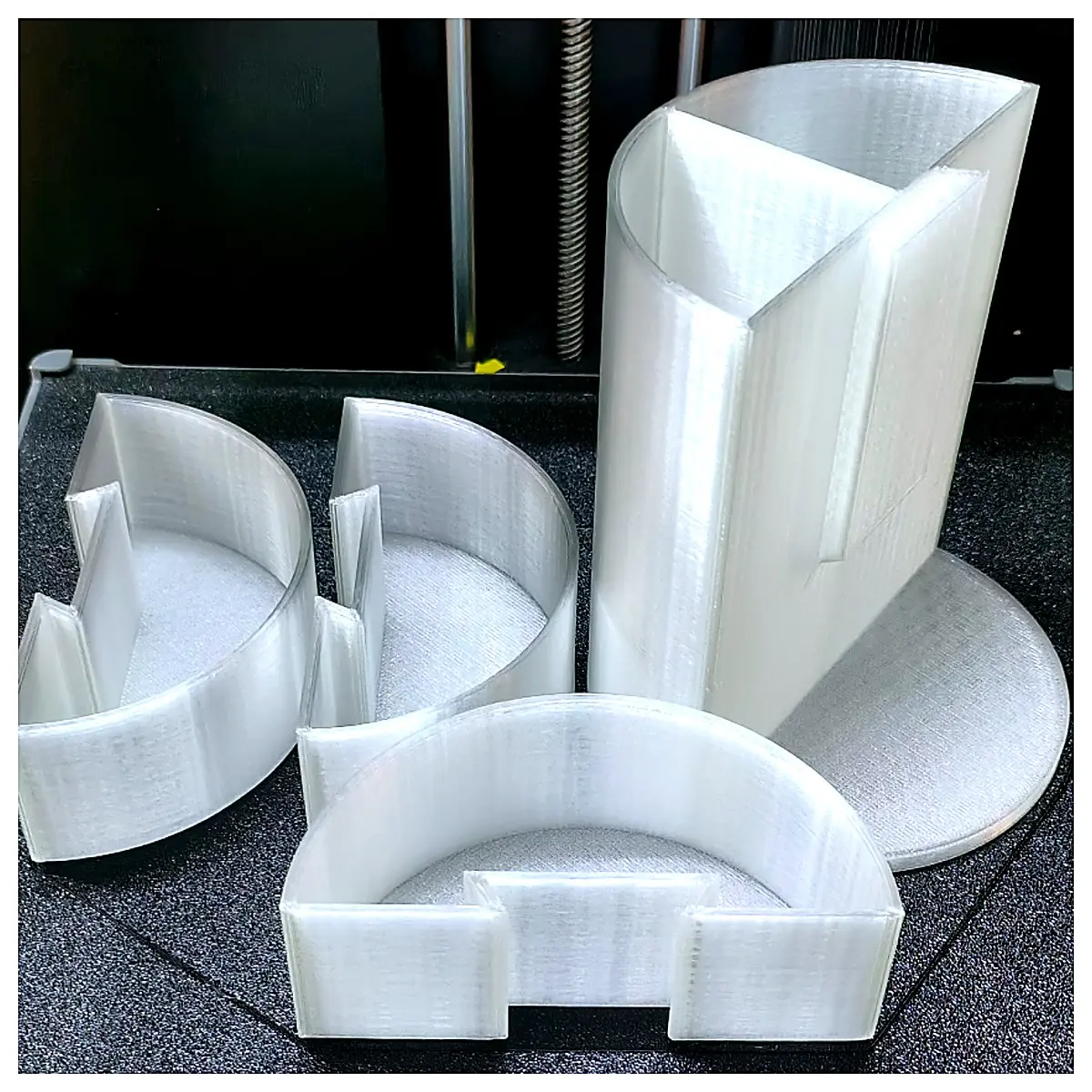 Pen Holder Desk Organizer Pencil Case Holder Mobile Stand Creative Storage Box Office Supplies Pen Accessories