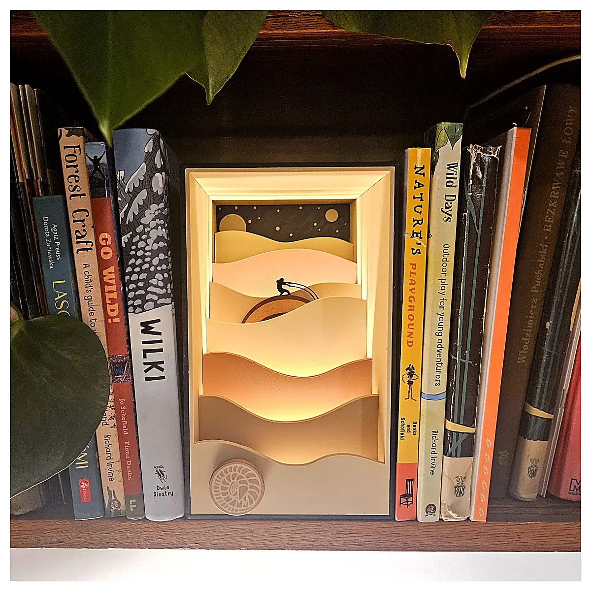 Book Stand Figurine Epic Level Desktop Decoration Model Display Book Stand Collection Item Sci Fi Display