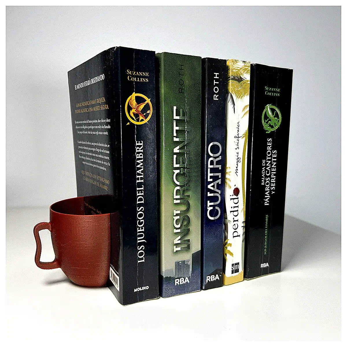 Elegant Coffee Cup Book Holder Cup Stand Desk Decor Book Support Creative Home Minimalist Design