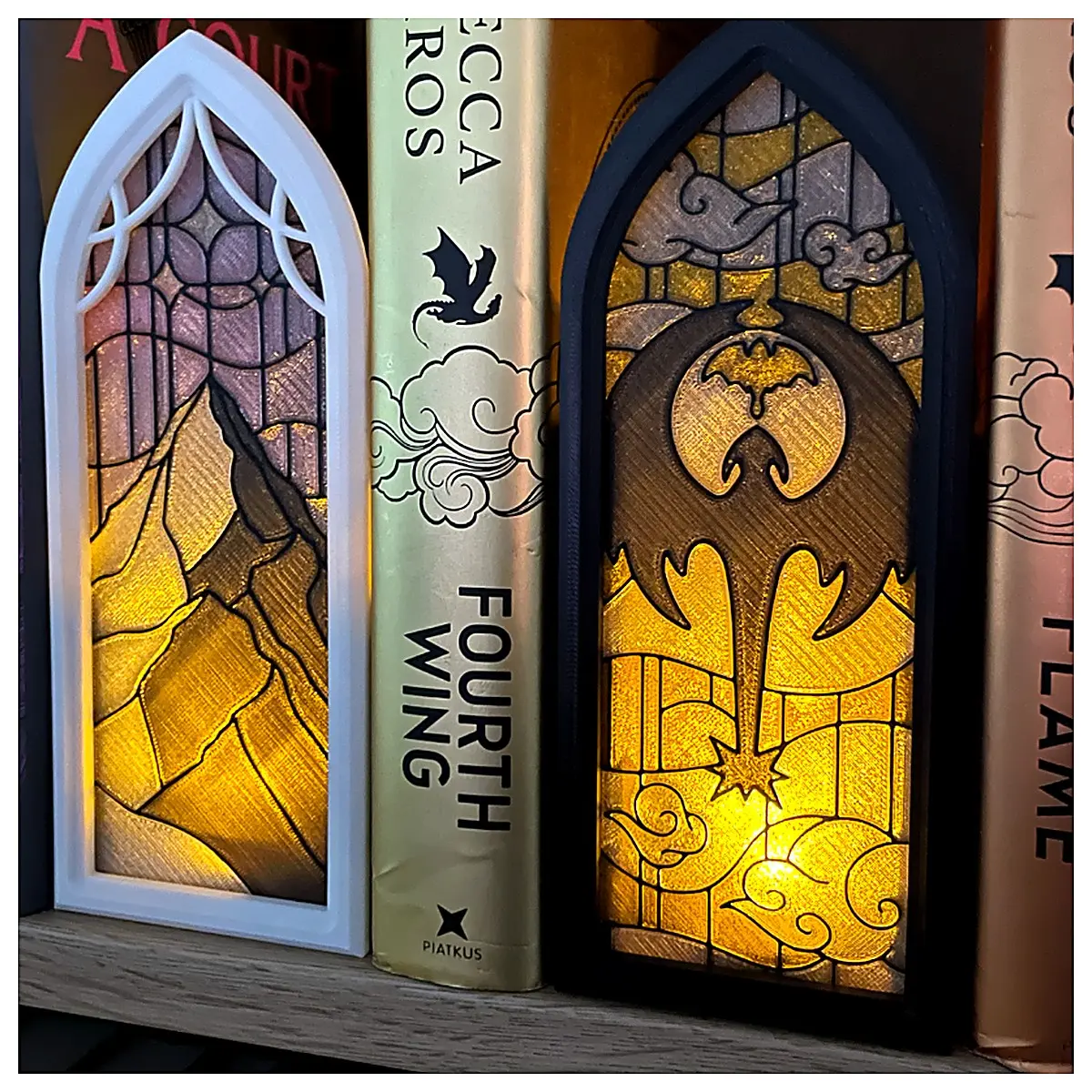Gothic Window Book Stand ful Glass Display Shelf Book Holder Organizer Decoration Accessory Creative Gift