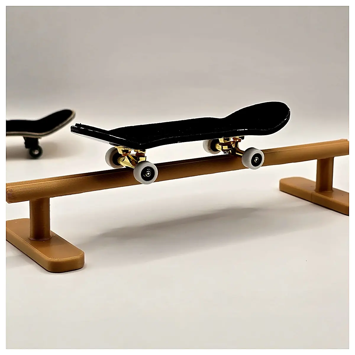 Low Double Tube Fence Railing Fingerboard Slider Bar Fitness Accessory Fingerboard Grip Board Support Fitness Slider Sliding Bar Tool