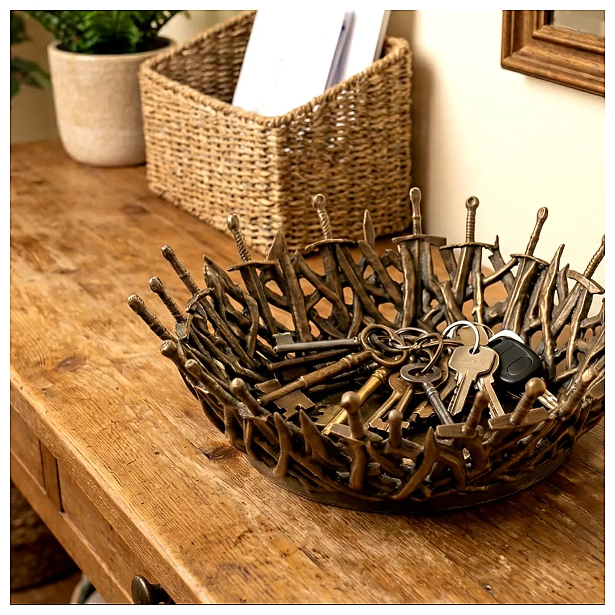 Throne Key Bowl Key Holder Key Case Key Storage Key Collection Key Accessory Essential for Key Enthusiasts