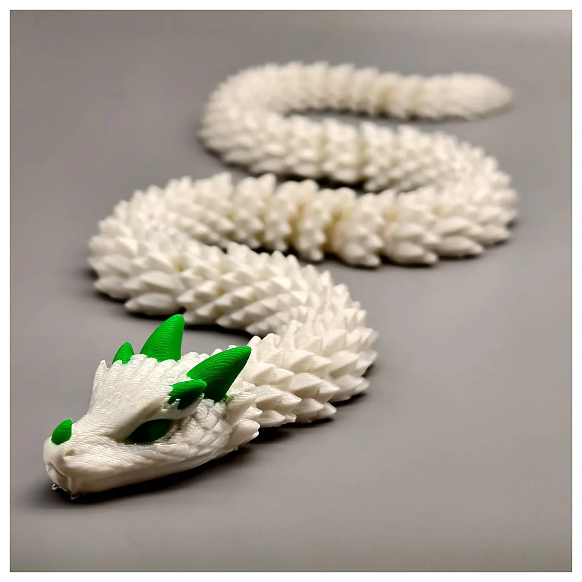 Baby Snake Toy Miniature Support Snake Realistic Simulation Pet Playtime Rolling Motion Educational Toys for Toddlers