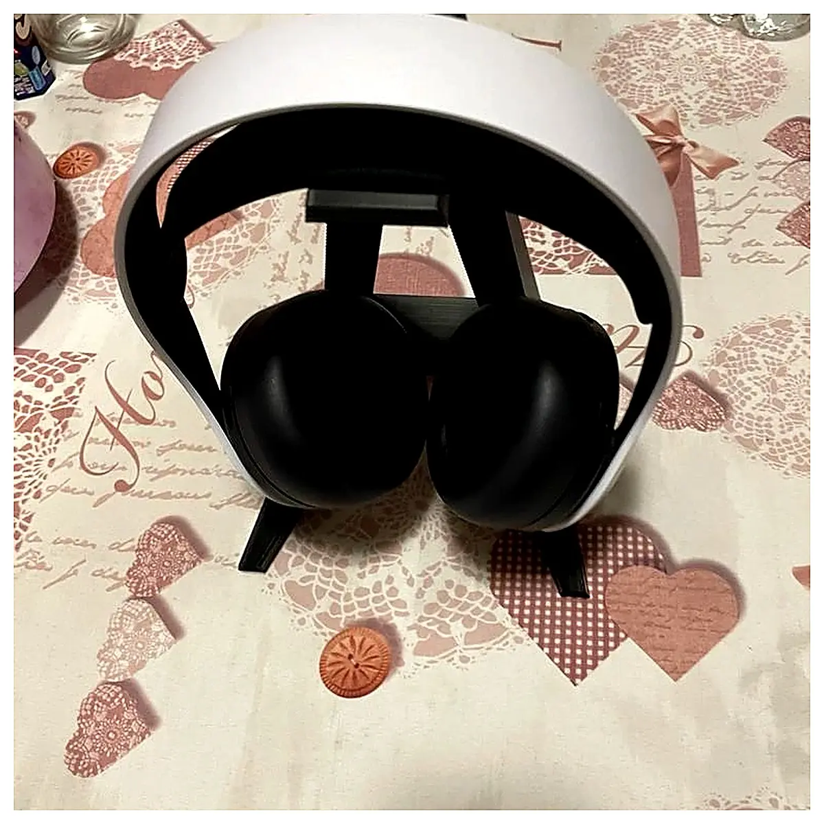 Headphone Holder Earbud Clip Phone Headphone Stand Mobile Earphone Support Earbud Fixer Sports Running Accessory Phone Parts