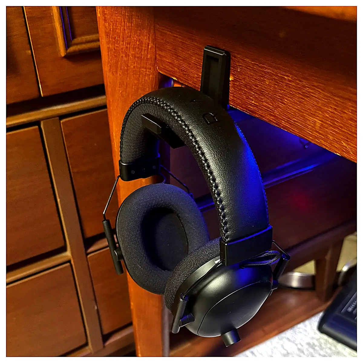 90 Degree Headphone Holder Desk Mount Phone Stand Audio Speaker Support Bracket 90 Degree Stand Mobile Accessory