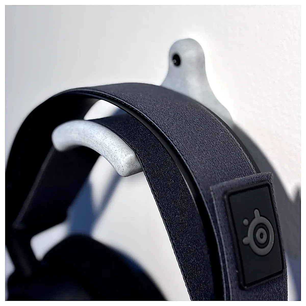 Desk Headphone Holder Lazy Headphone Hanger Phone Stand Desktop Organizer Earbud Storage Lazy Person Gadget Phone Stand Accessory