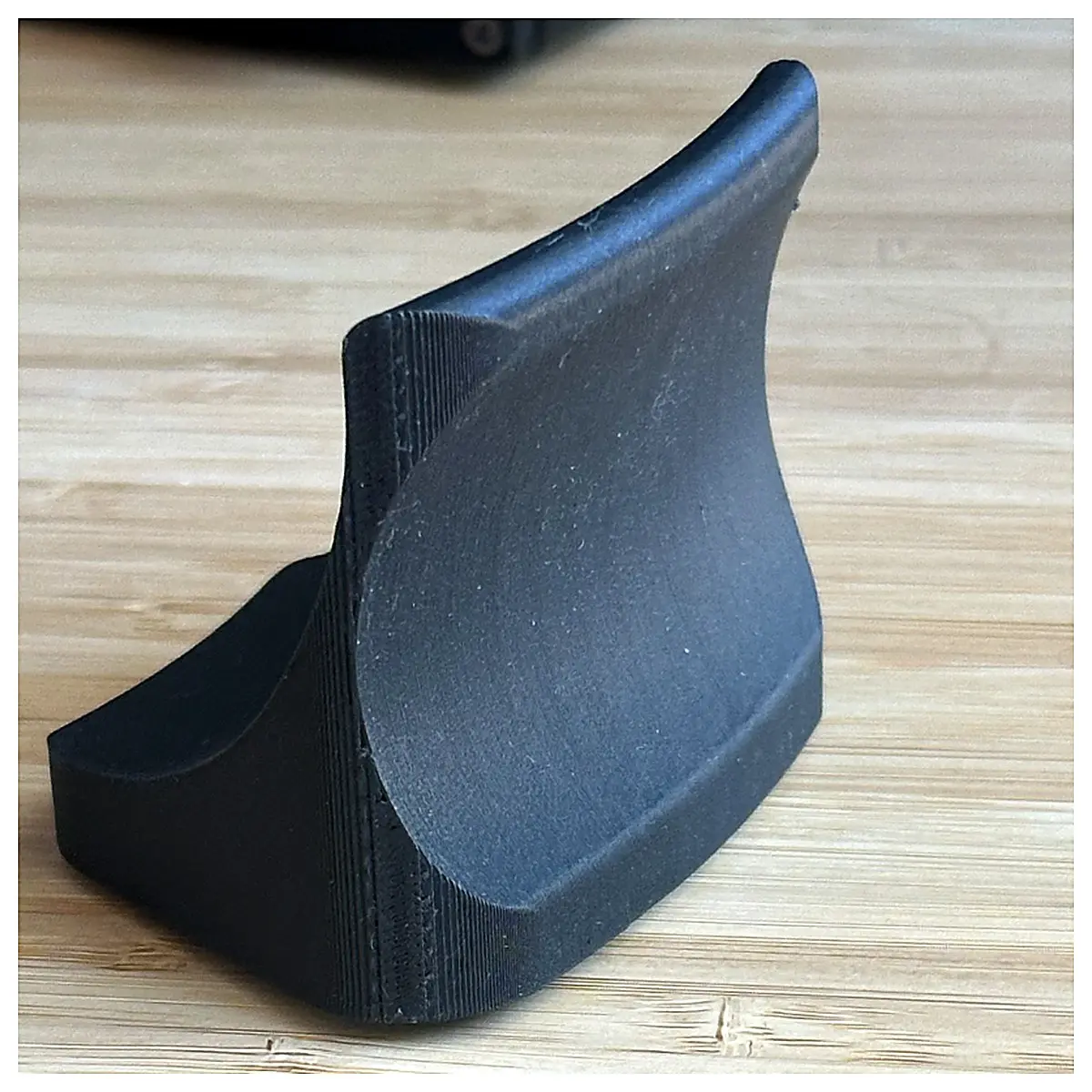Magnetic Earbud Holder Clip Phone Stand Magnetic Earbud Fixer Desktop Portable Mobile Accessory Earbud Stand Parts