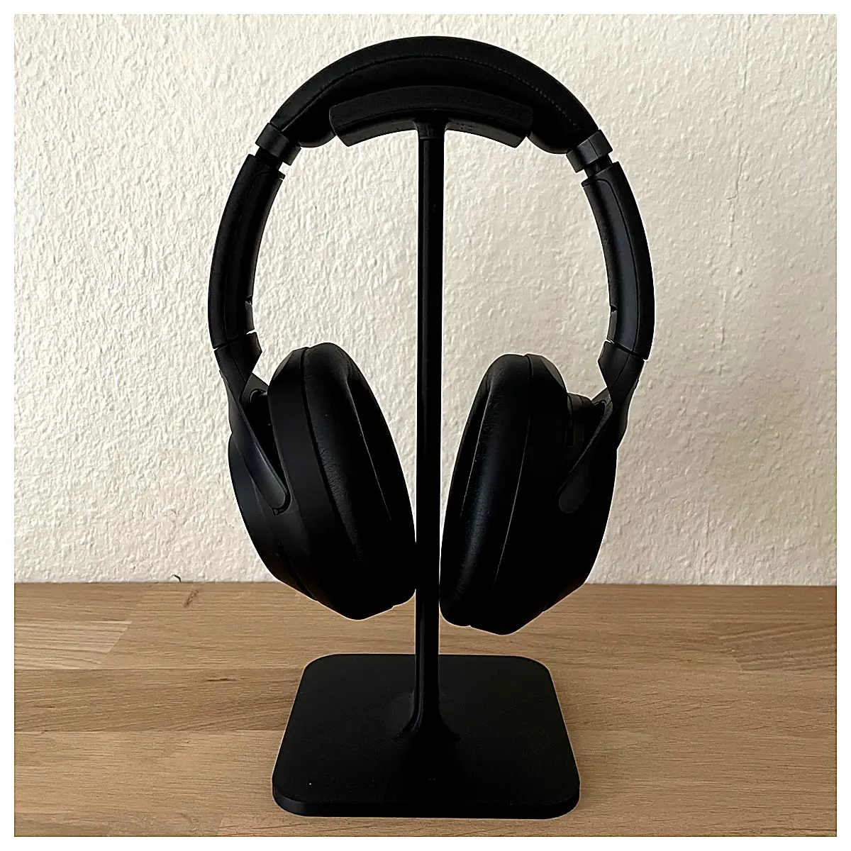 Headphone Holder Earbud Clip Phone Headset Stabilizer Desktop Earphone Stand Mobile Phone Stand Listening Headphones Support Accessory Holder