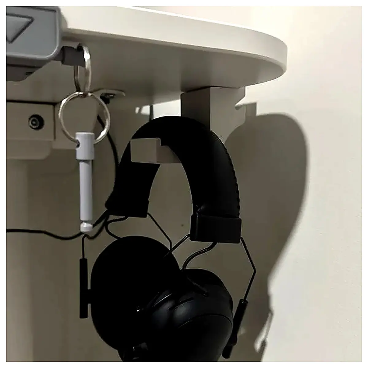 Desktop Headphone Stand Headphone Holder Organizer Desk Stable Easy Use Earphone Stand Accessory