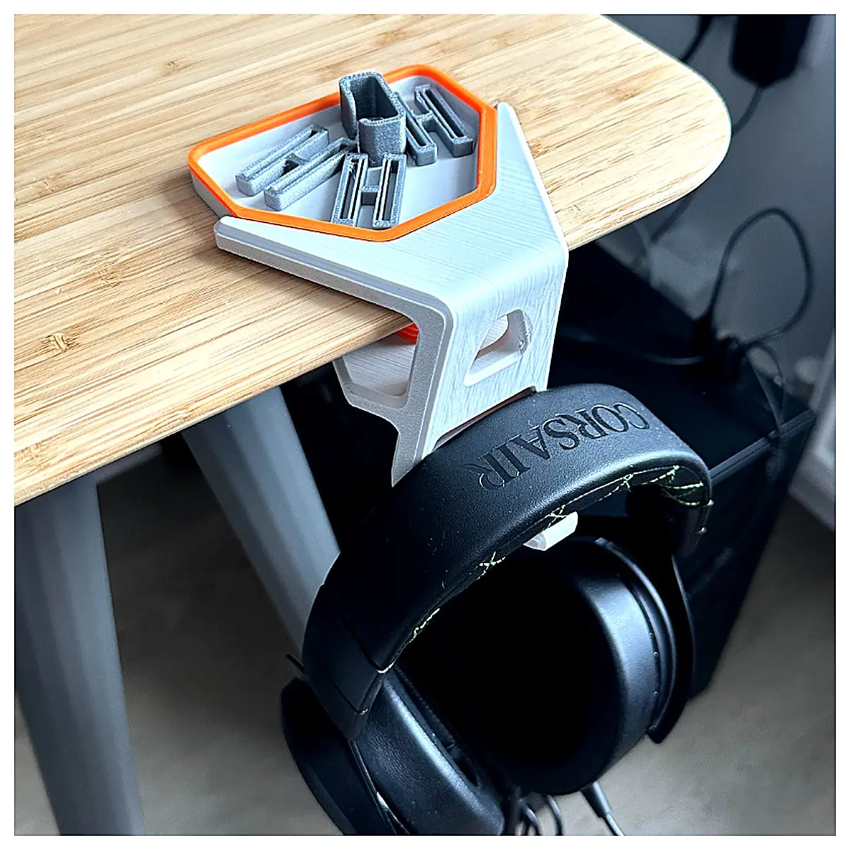 Magnetic Headphone Holder Magnetic Desk Stand Phone Headphone Stand Magnetic Earbud Holder Desk Organizer Magnetic Base Desktop Storage