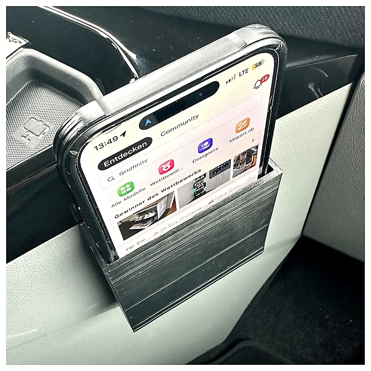 Phone Holder Universal Phone Mount Holder Phone Stand Accessory Bracket Support for Car Desk Mobile Phone Stabilizer