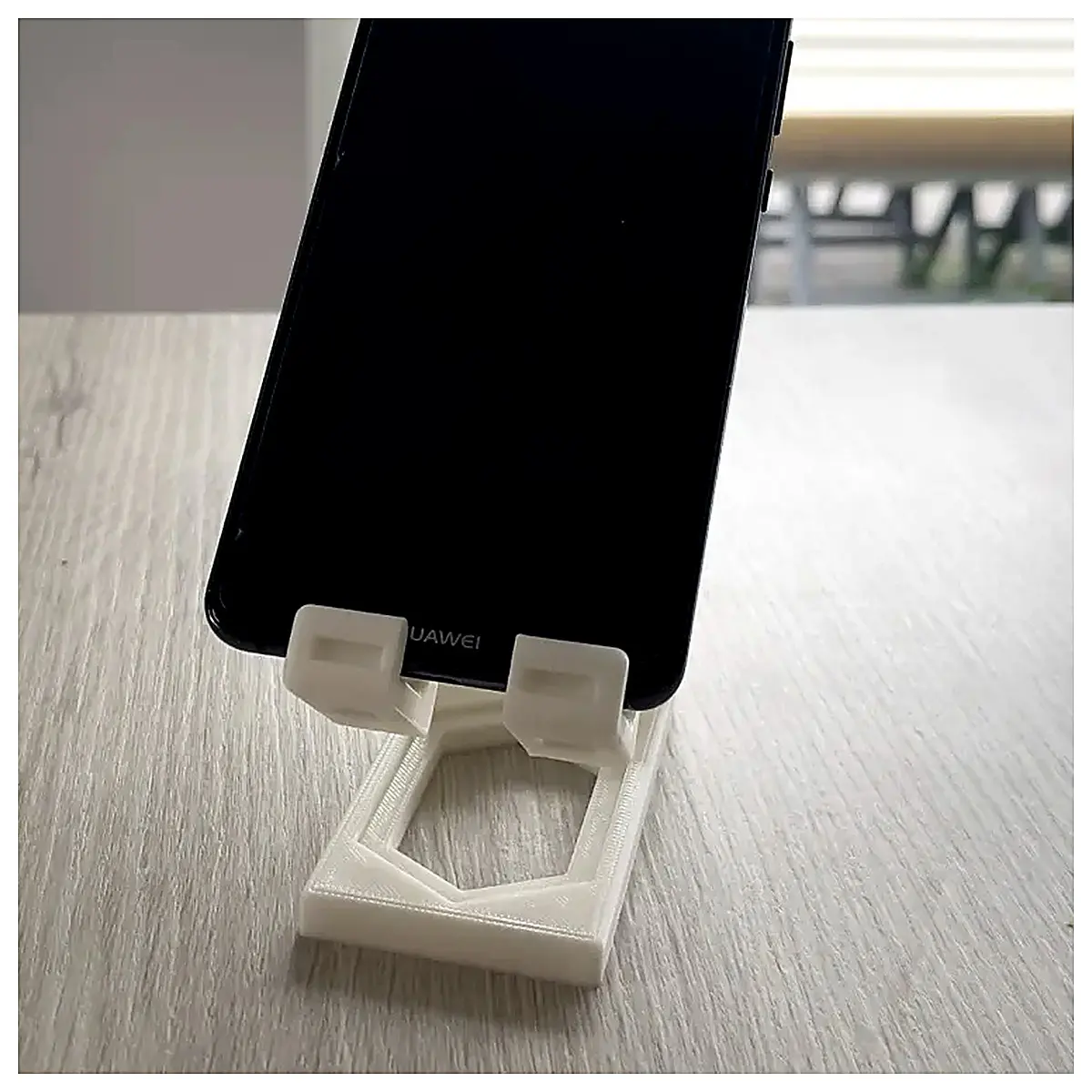 Phone Holder Mount Mobile Phone Stand Car Holder Desk Stand Phone Support Accessory Universal Phone Holder