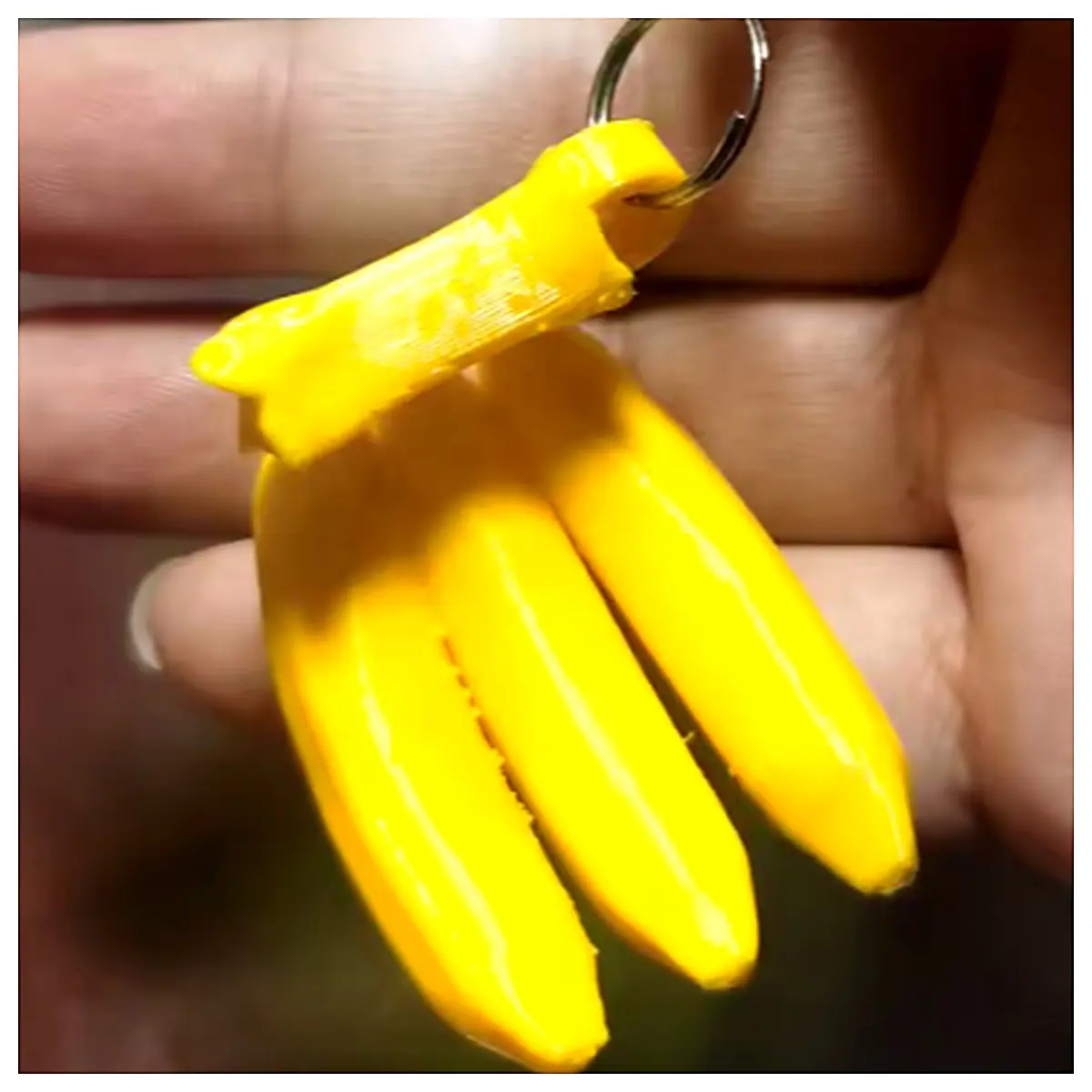 Banana Phone Stand Keychain Phone Stand Holder Mobile Accessory Keyring Desktop Mount Phone Stabilizer