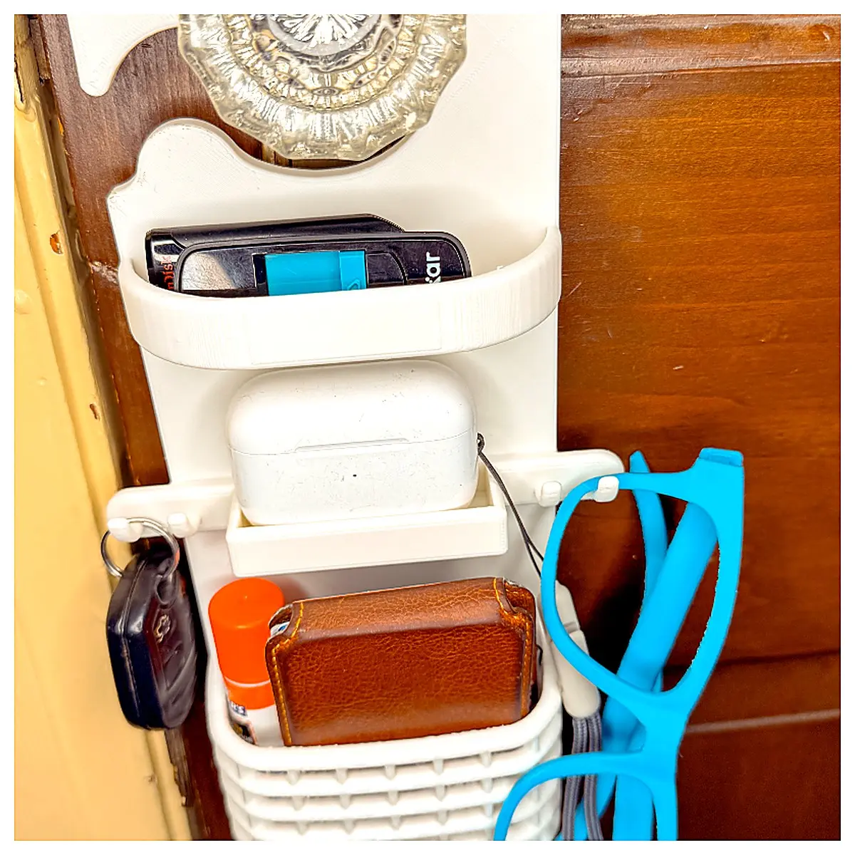Door Handle Storage Box Wall Mounted Organizer Door Lock Accessories Shelf Wall Storage Kitchen Supplies Door Side Organizer