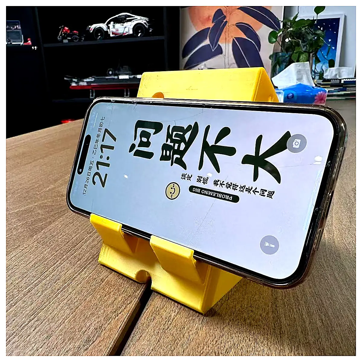 Cheese Shaped Phone Tablet Holder Charger Stand Adjustable Angle Desktop Holder Creative Accessory 360 Rotation Phone Stand