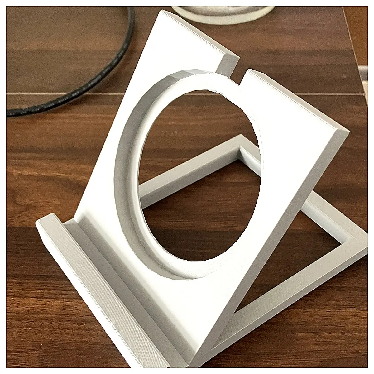 Wireless Charger Phone Holder Mobile Phone Stand Phone Support Bracket Desktop Phone Holder Compatible with All Phones Charging Stand