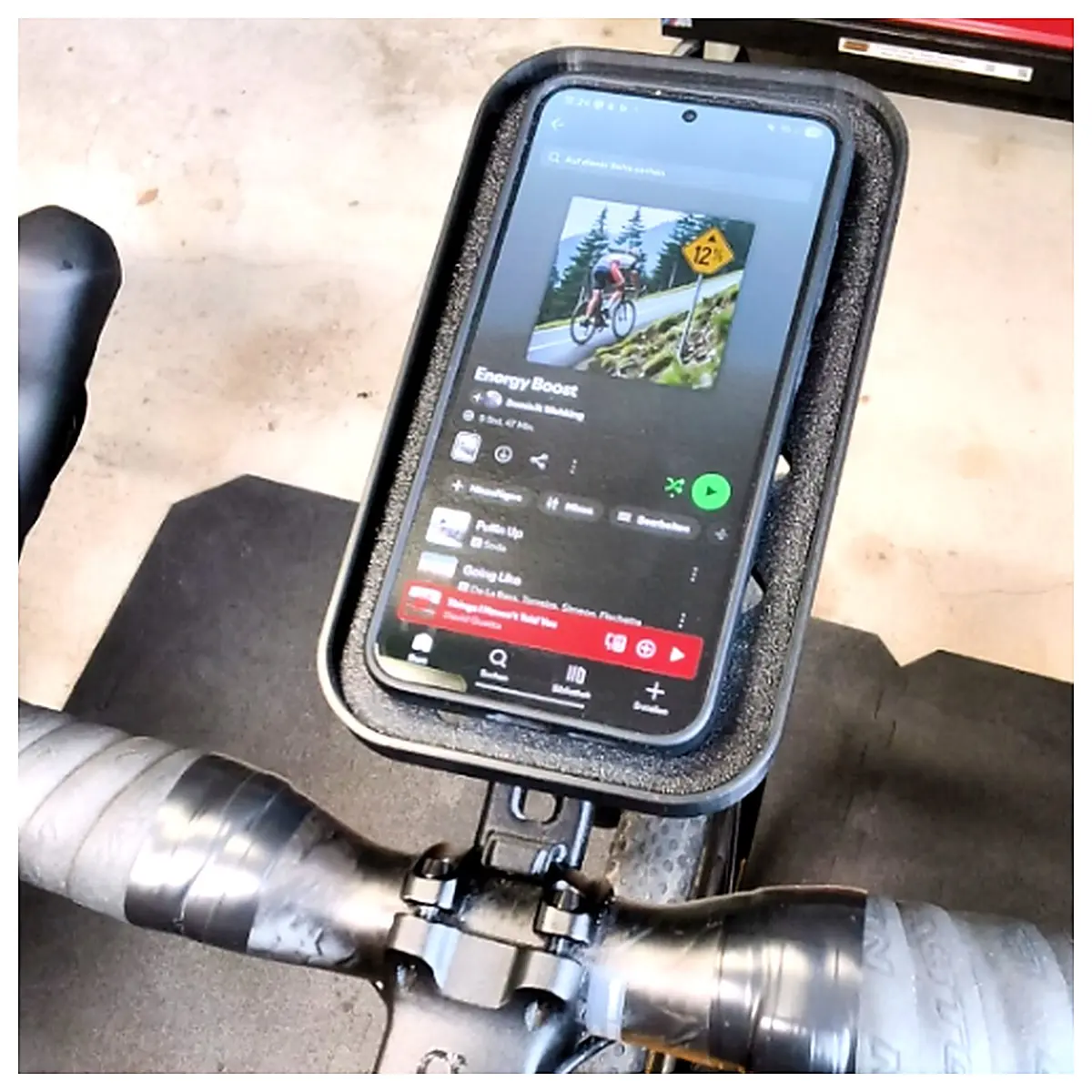 Mobile Phone Holder Bike Mount Indoor Cycling Mount Speedometer Mount Phone Accessory Cycling Mount Suitable for Road Mountain Bikes
