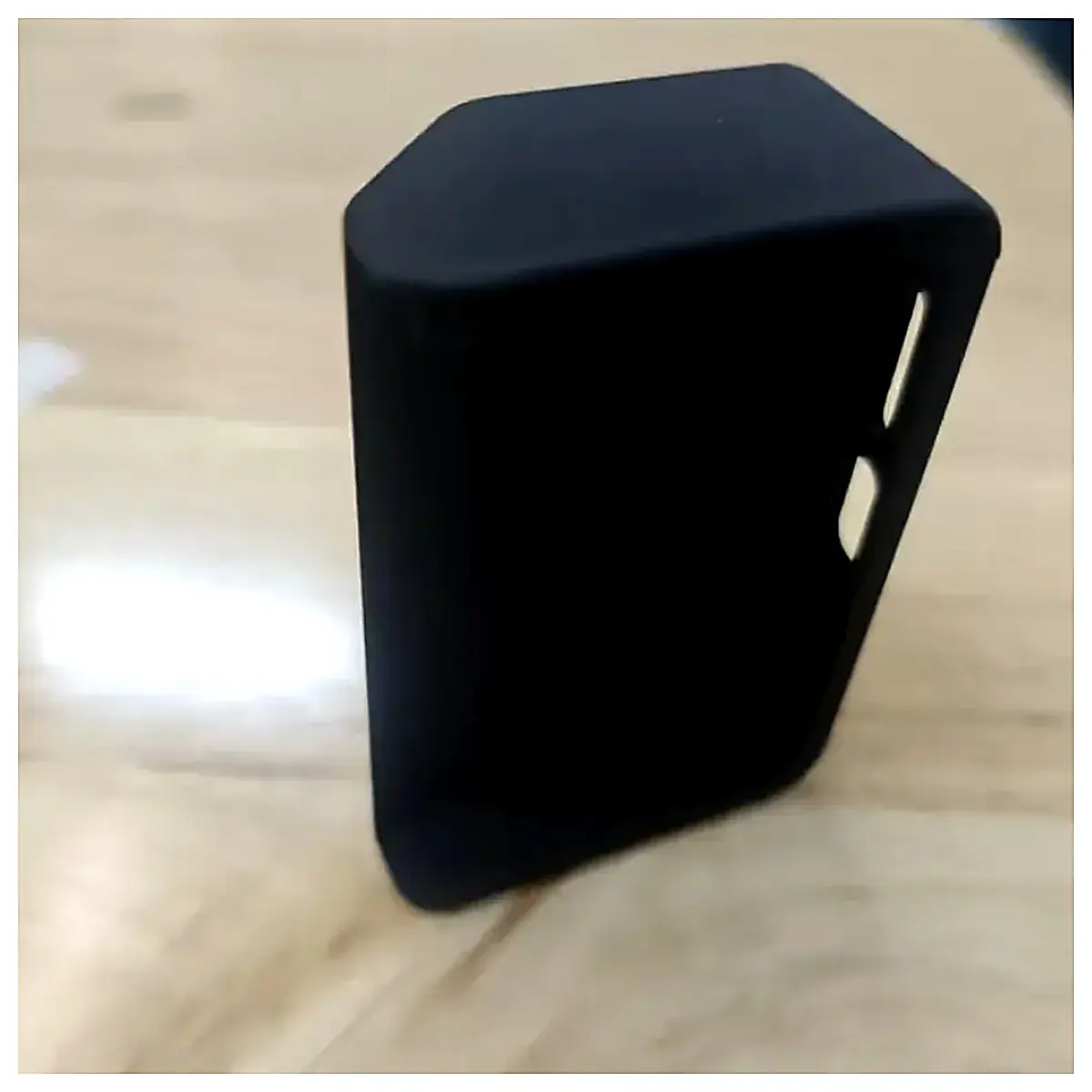 15 Pro Phone Stand Side Mount Holder Phone Accessory Desktop Stand Bracket Support Phone Holder