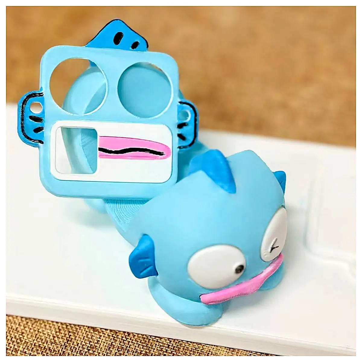 GT8 Pro Phone Stand Fish Shape Holder Lens Protection Cover Drop Protection Mobile Accessory Phone Stand Case