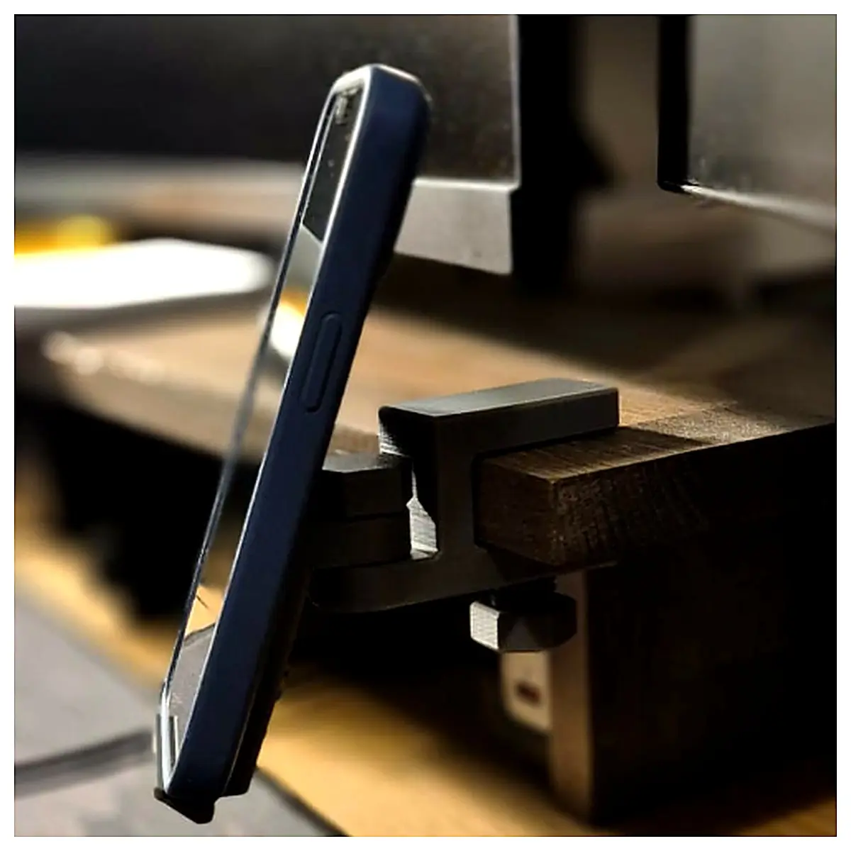 Mobile Phone Holder Smartphone Mount Desk Phone Stand Phone Accessory Holder Car Phone Mount Office Phone Stand Phone Stand Bracket