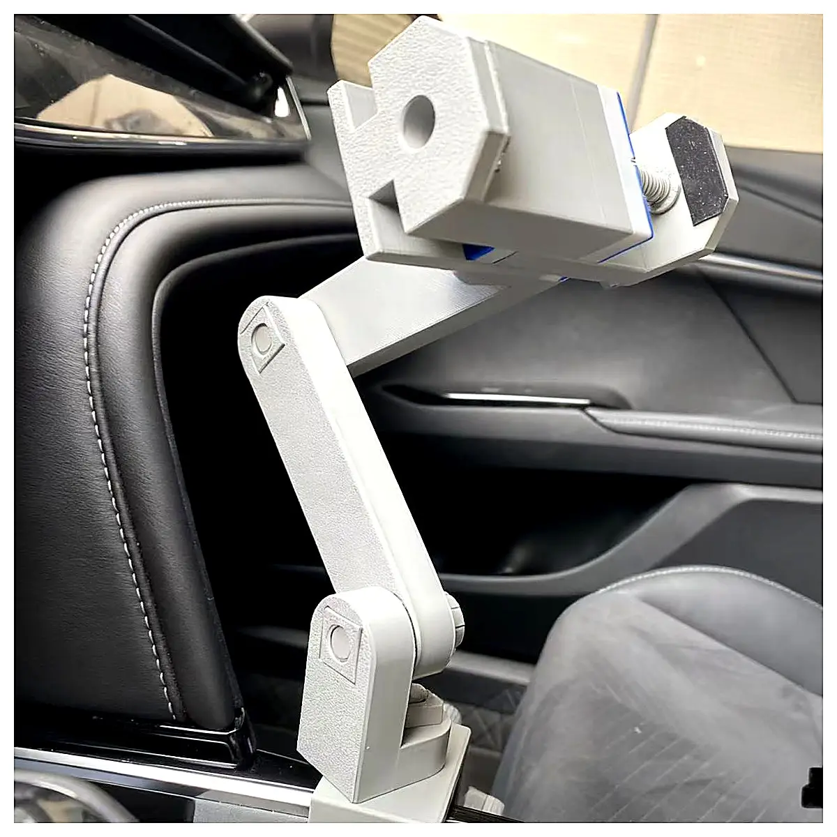 Multi Axis Phone Holder Clamp Phone Stand Bracket Adjustable 360 Rotation Desktop Portable Multi Function Support