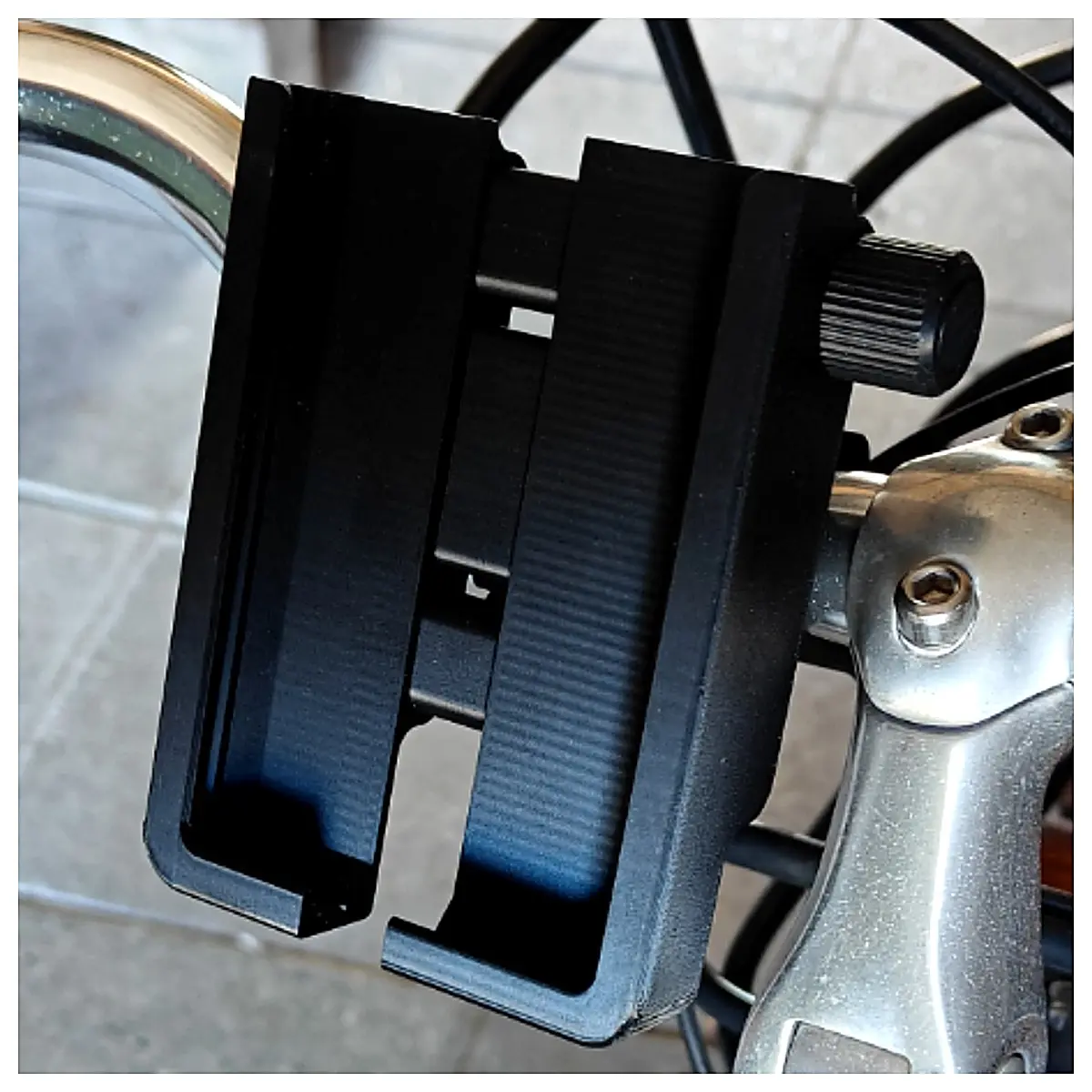 Bike Phone Mount Holder Cycling Mount Mobile Phone Stabilizer Phone Bracket Accessory Compatible with Road Mountain Bikes Sports Phone Holder