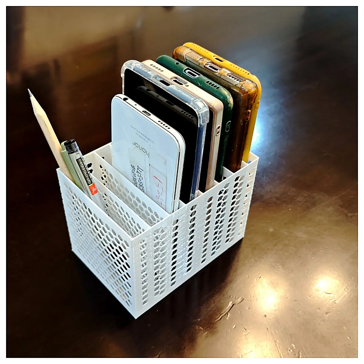 Mobile Storage Box Honeycomb Design Stand Shelf 8 Phone Charging Holder Organizer Box