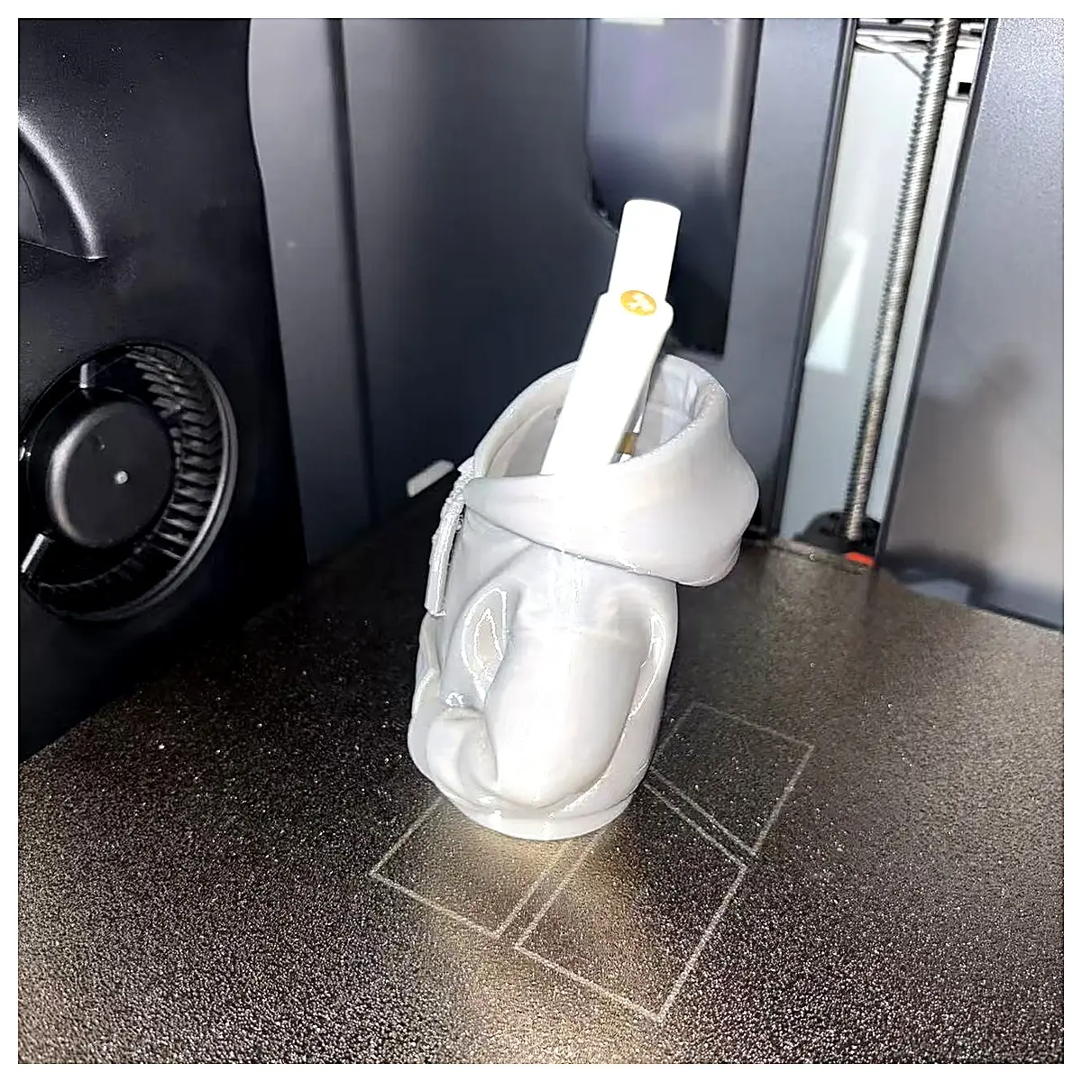 Large Puffer Jacket Pencil Holder Phone Stand Multi Function Support Outdoor Travel Hiking Running Car Desktop Organizer Holder