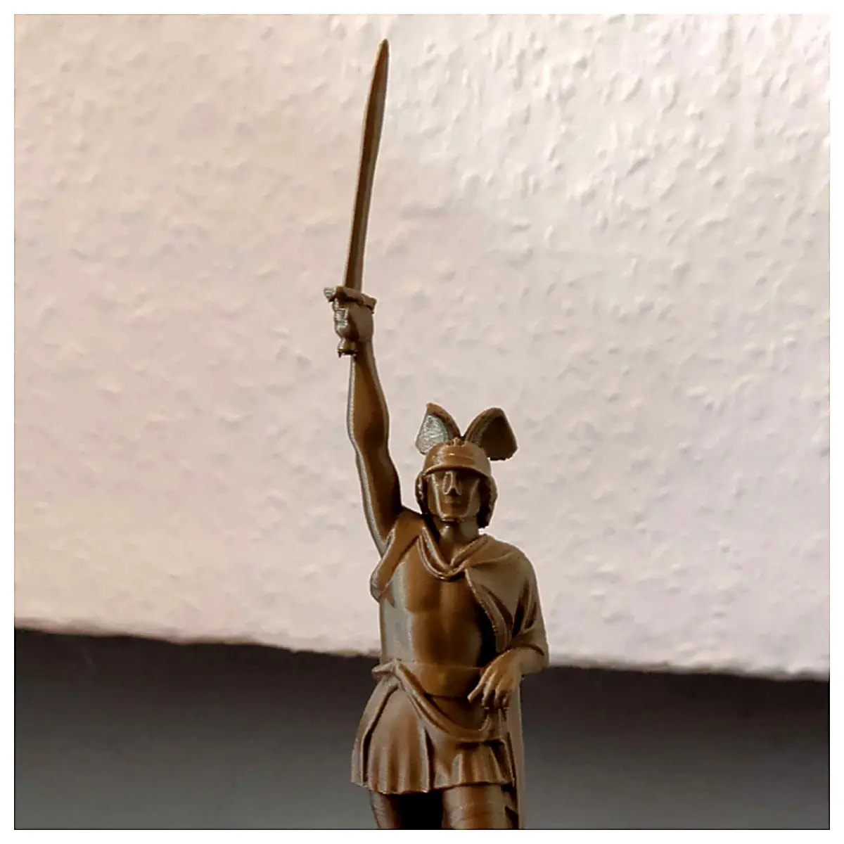 Hermann Monument Statue Model Figurine Decoration Gift Collectible Art Piece Memorial Russia History
