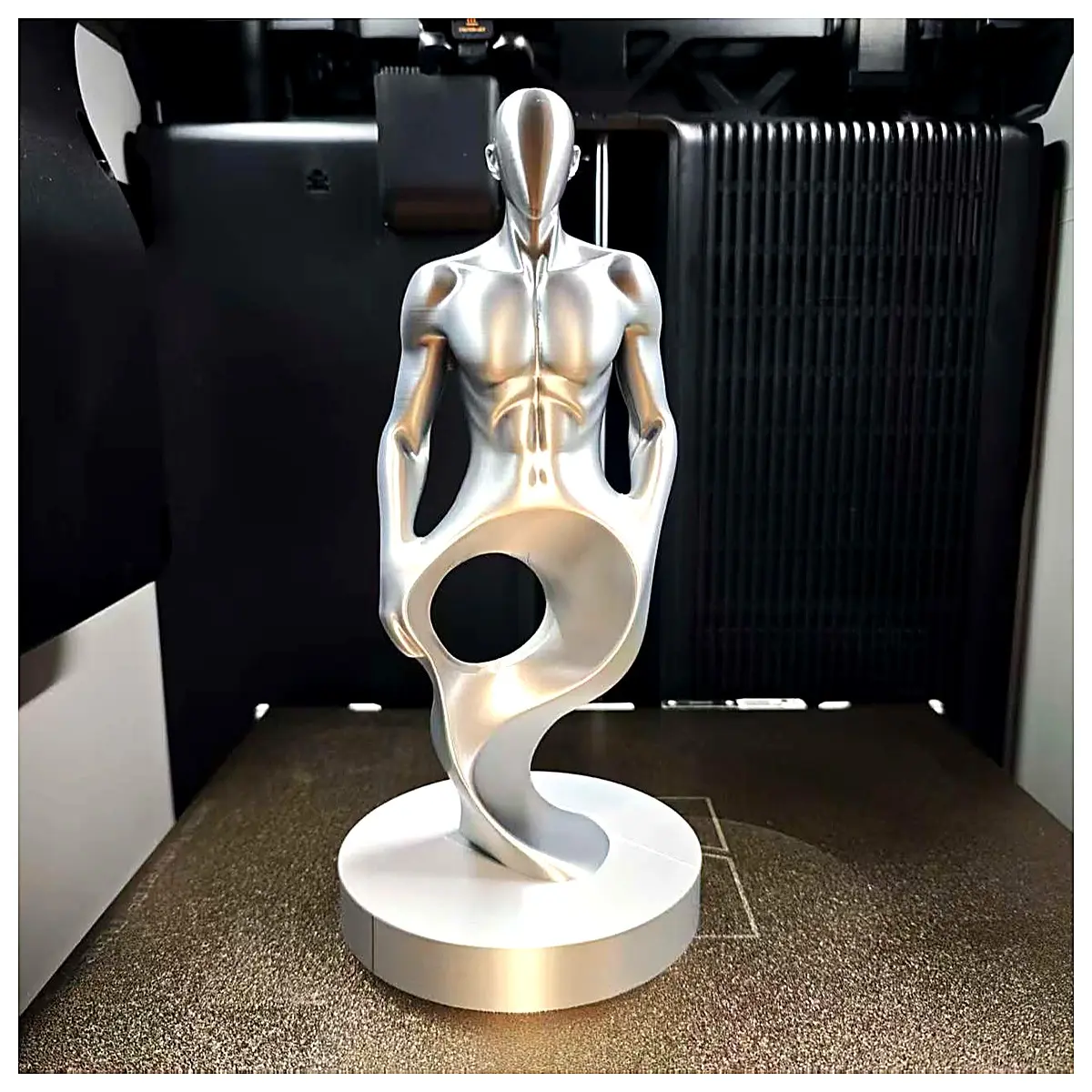 Art Sculpture Fluid Forms Model Figurine Decoration Art Piece Sculpture Accessories Creative Gift Desktop Display Modern Art
