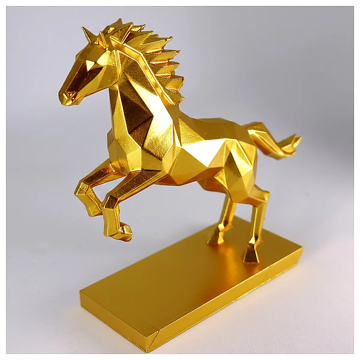 Dynamic Low Poly Horse Sculpture Art Figurine Home Decor Modern Abstract Animal Decoration Ornament