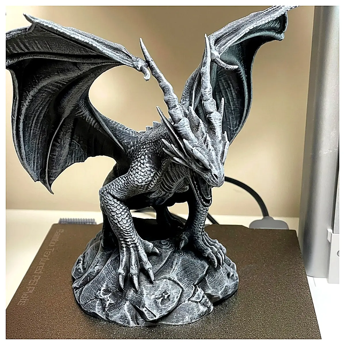 Fantasy Dragon Statue Obsidian Dragon Figurine Dragon Decoration Dragon Toy Desktop Decoration Collection Item