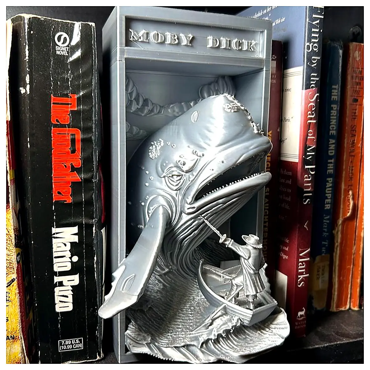 Whale Model Toy 3D Whale Book Stand Whale Display Figurine Educational Kids Model Floating Book Decoration