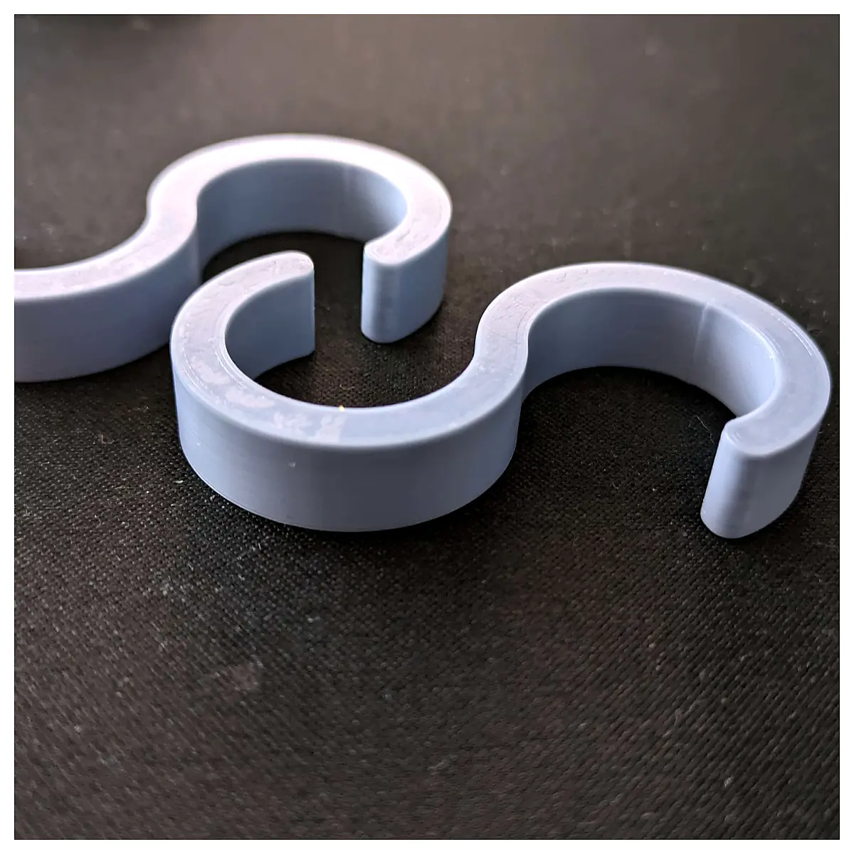 Baby Grip Hook Infant Grabber Toy Developmental Learning Tools Baby Feeding Accessories Snack Training Hangers