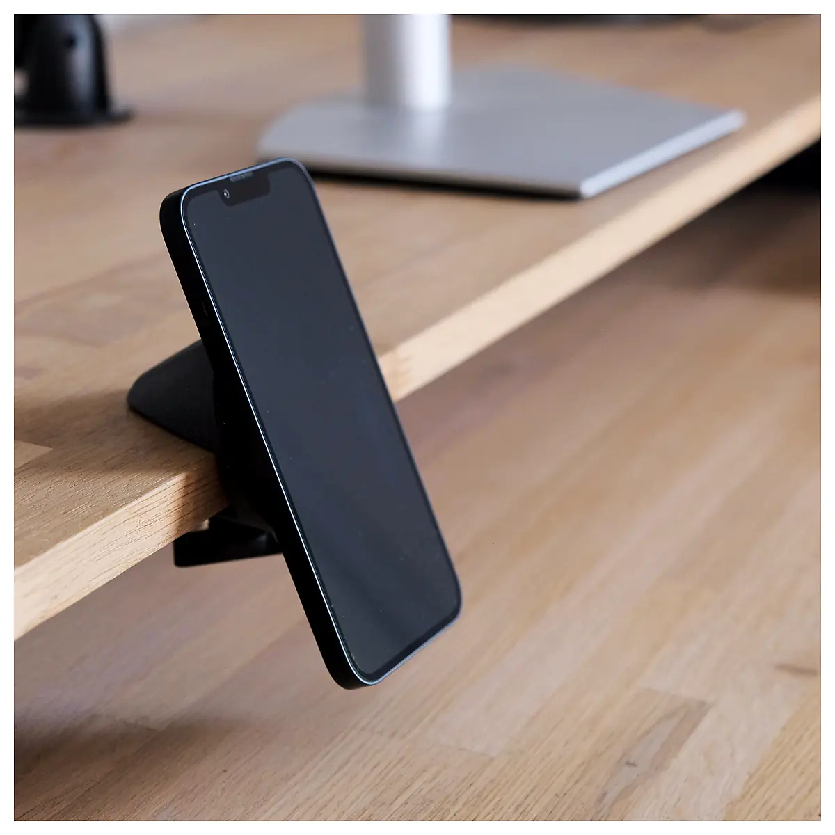 MagSafe Charger Clamp Phone Mount Phone Accessories Magnetic Holder Mobile Stabilizer Charger Clip