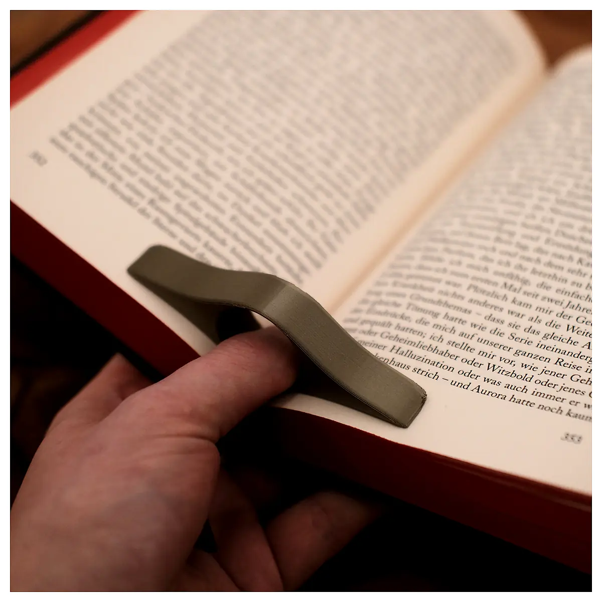 Book Holder One Hand Reading Support Adjustable Shelf Stand Desk Reading Holder Easy Reading Accessory