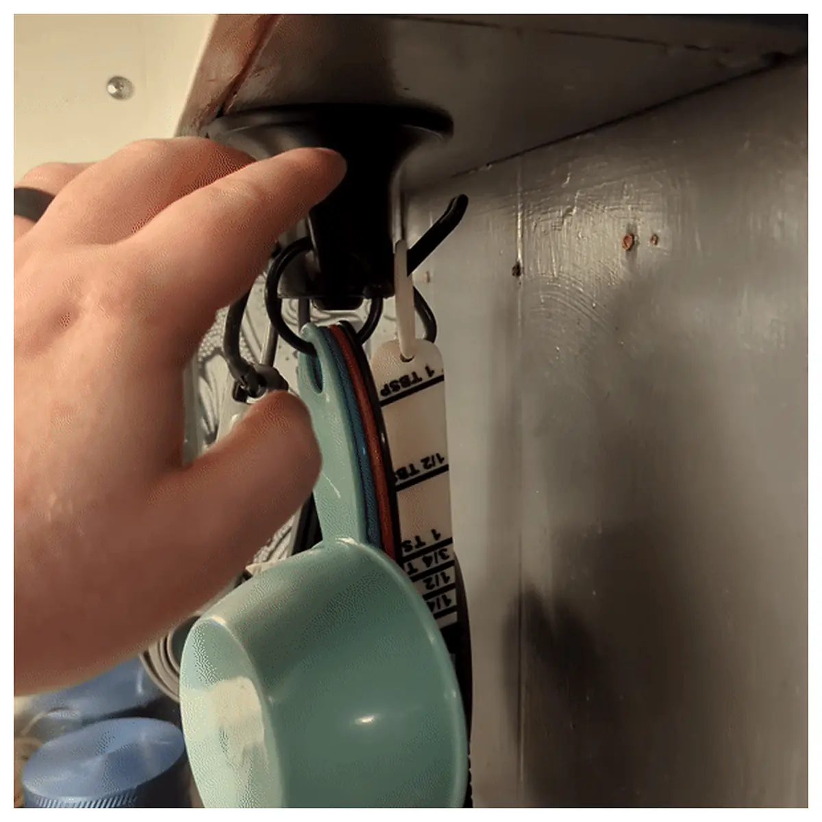 Spinning Storage Hook Organizer Under Cabinet Shelf Twirl Tidy Cable Management Space Saver