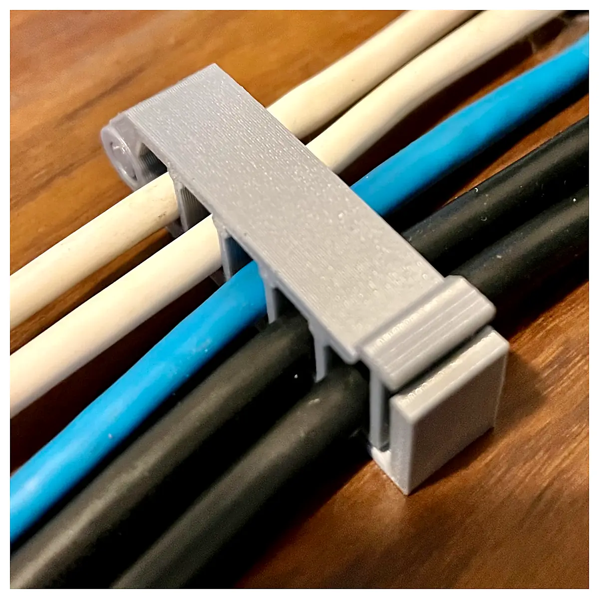 Cable Management Clip Latch Hinge Cable Organizer Cable Ties Wire Clips Securing Support Bundling Protection