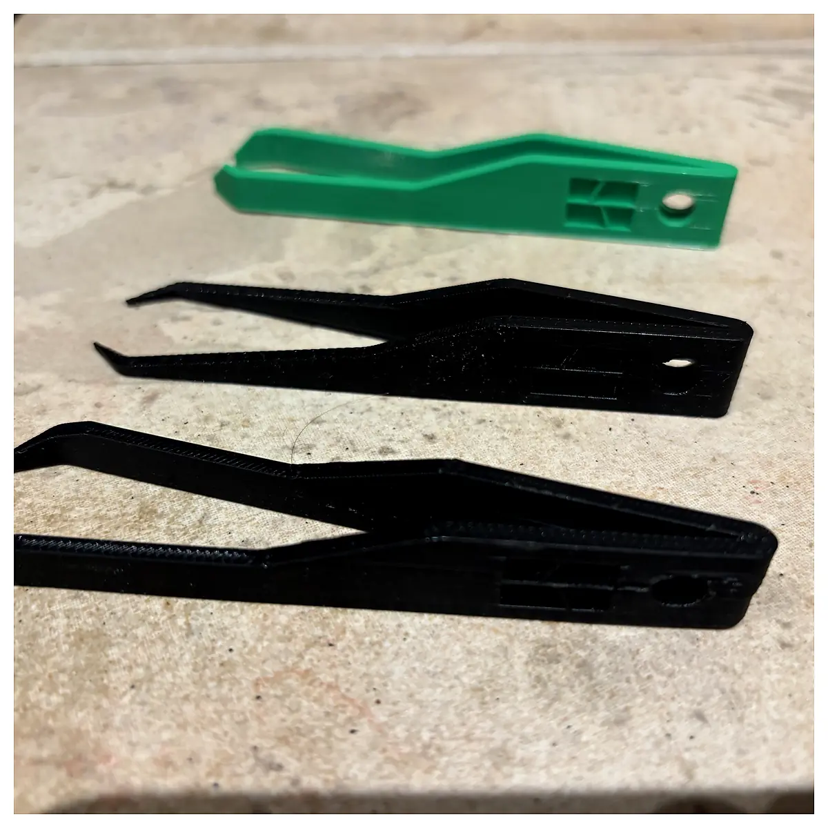 Tweezers Set of 4 Precision Grooming Tool Hair Removal Fine Detail Pick Up Small Strands Eyebrow Shaping Repair