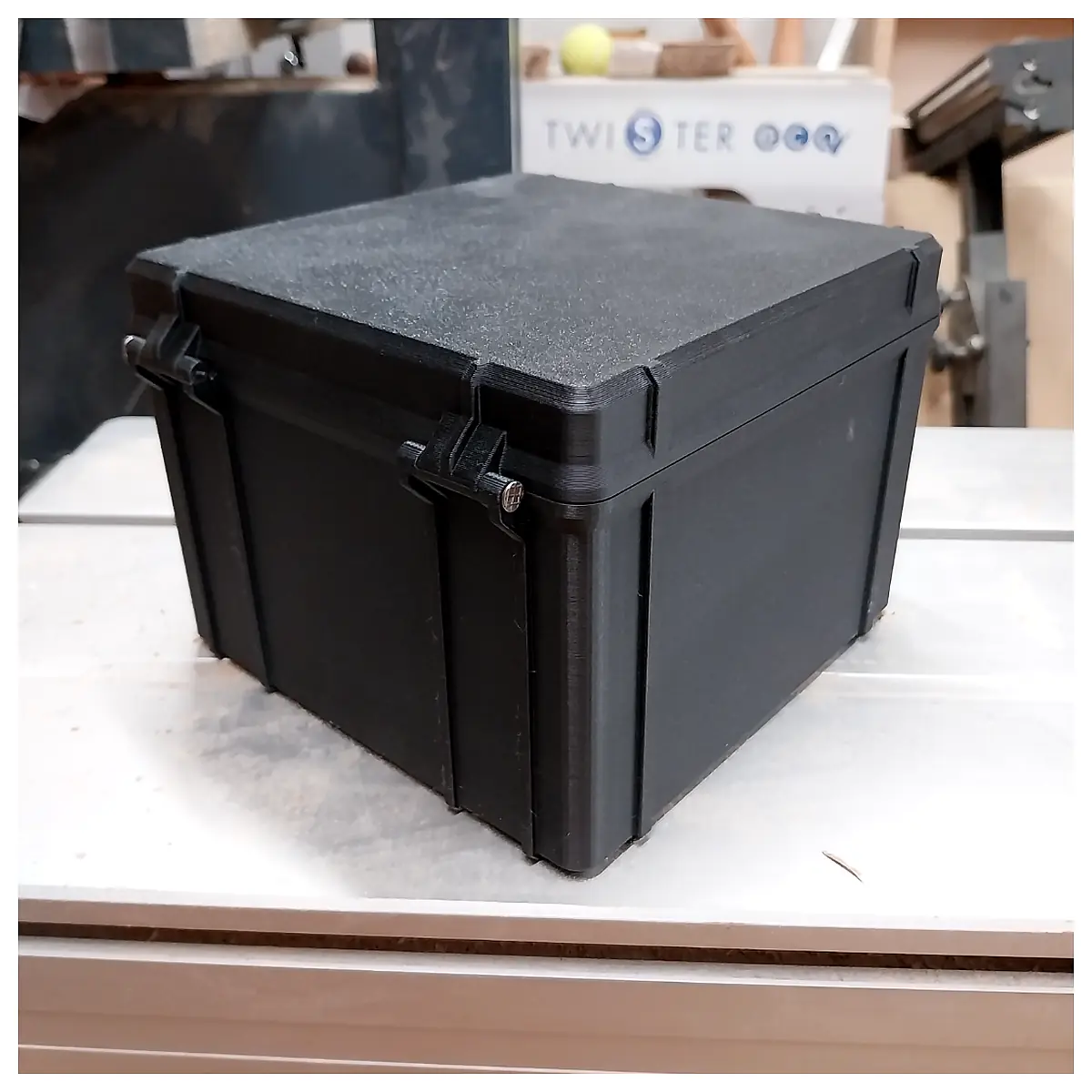 Large Sealed Box Shipping Packaging Storage Box Storage Container Transport Packaging Supplies