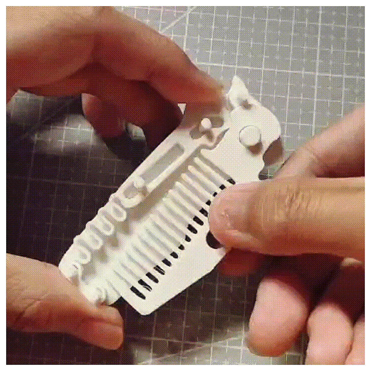 Folding Comb V2 3D Printable Customizable Universal Comb Hair Care Styling Accessories Replacement Parts