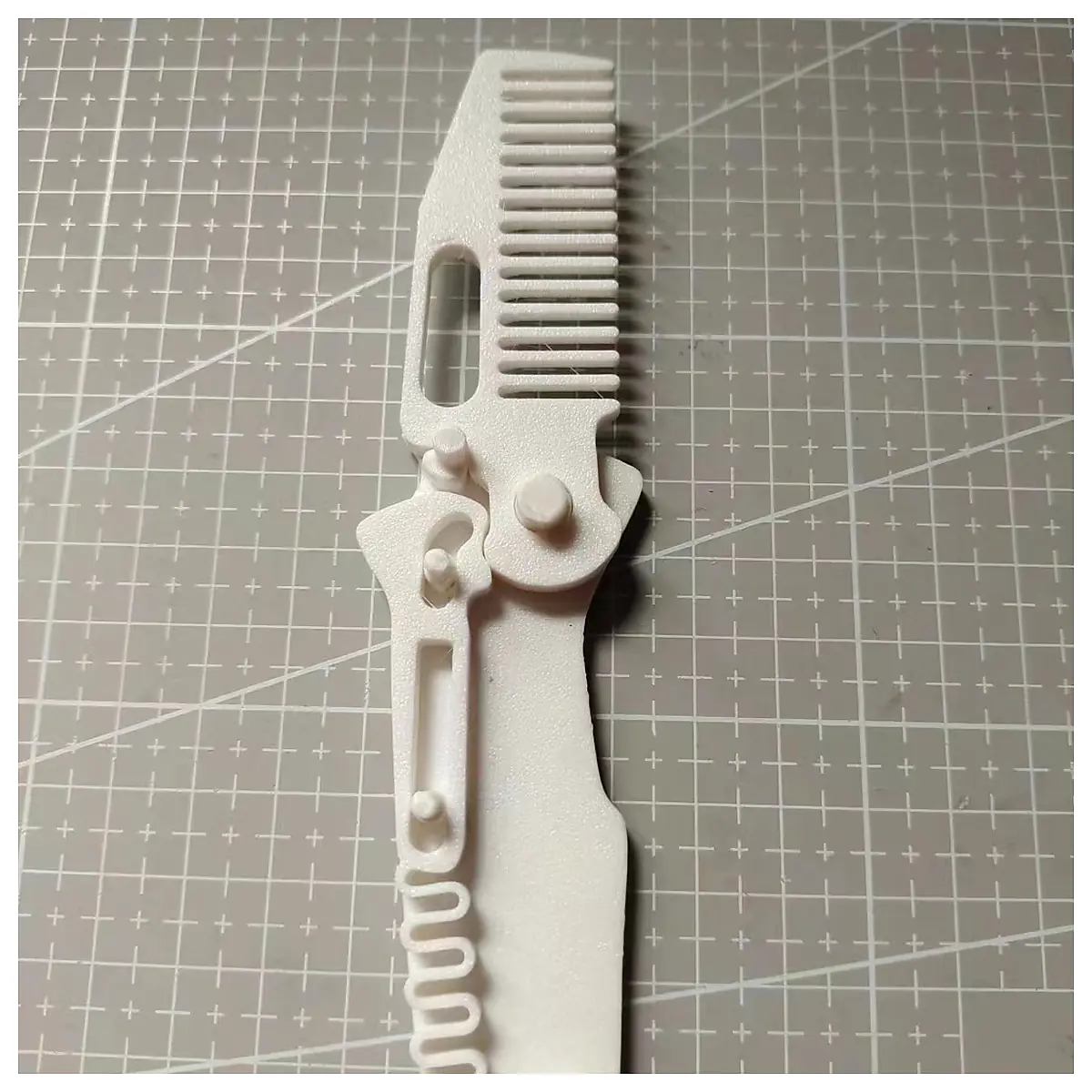 Folding Comb V2 3D Printable Customizable Universal Comb Hair Care Styling Accessories Replacement Parts