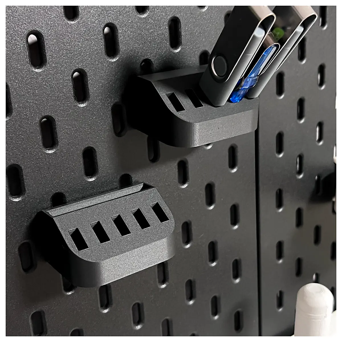 USB Holder Desk Organizer Phone Stand Cable Management USB Holder Accessories Phone Stand Mount